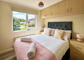 2 bedrooms, free WiFi