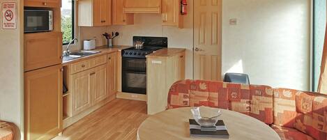 Fridge, oven, stovetop, toaster