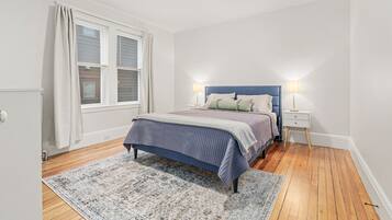 2 chambres, fer et planche à repasser, Wi-Fi gratuit, draps fournis