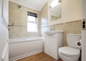 Bathroom - 1 bedroom accommodation in Carnmenellis, Nr Falmouth (Carnmenellis, Nr Falmouth)