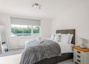 2 bedrooms
