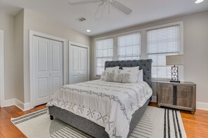 3 bedrooms, iron/ironing board, travel crib, WiFi
