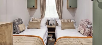 2 bedroom accommodation in Cresswell beach