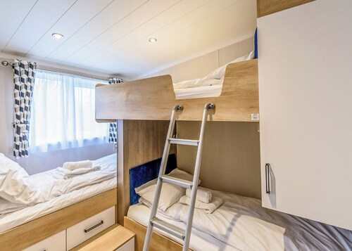 Luxury Lodge Hot Tub