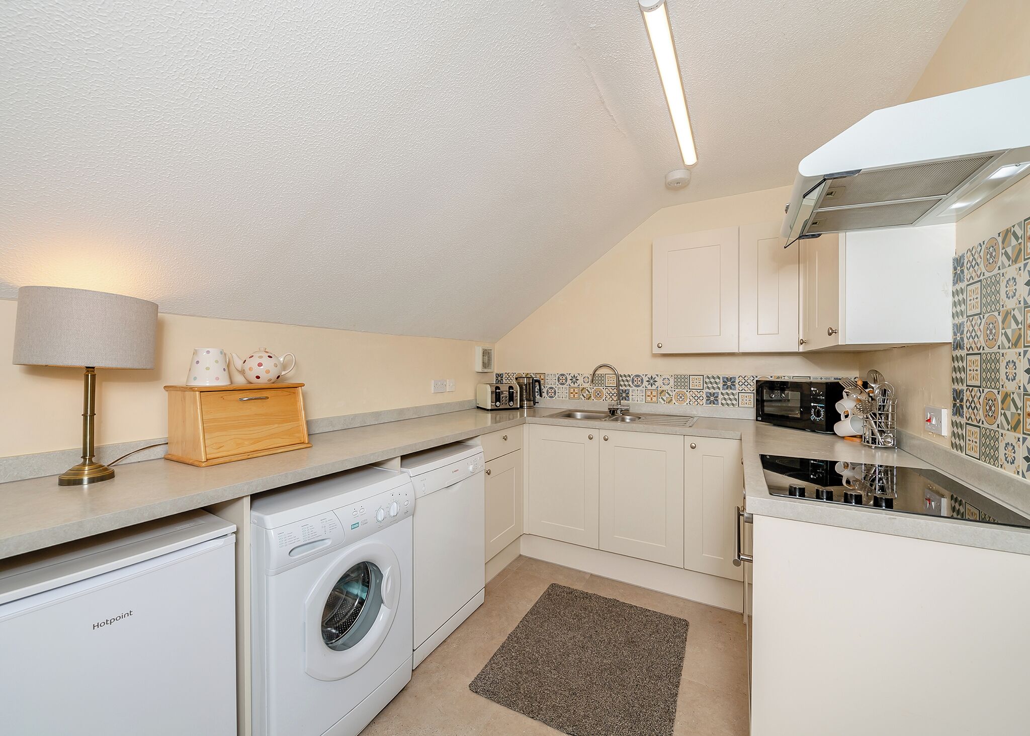 Fridge, oven, stovetop, toaster
