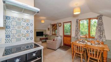 Fridge, oven, stovetop, toaster