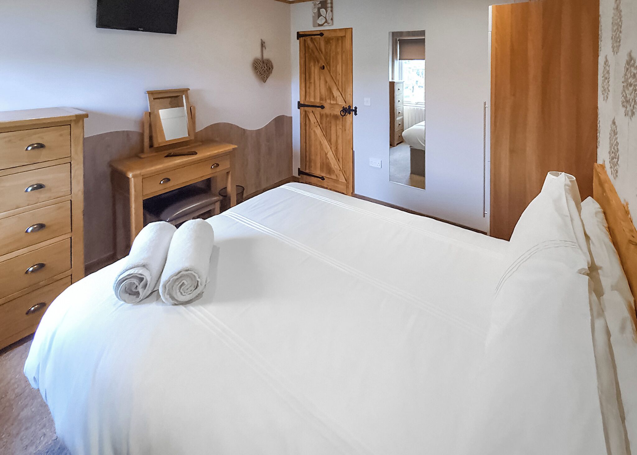 3 bedrooms, Internet