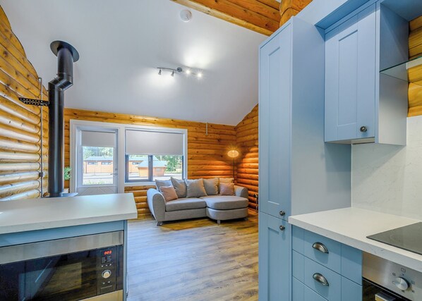 Unclassified image, 1 of 17, button - 1 bedroom accommodation in Annbank, Ayr (Annbank, Ayr)