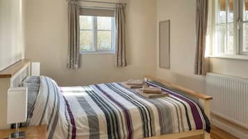 2 多间卧室、免费 WiFi