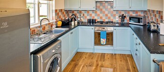 2 bedroom accommodation in Palgrave, Diss