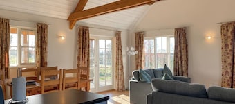 2 bedroom accommodation in Palgrave, Diss