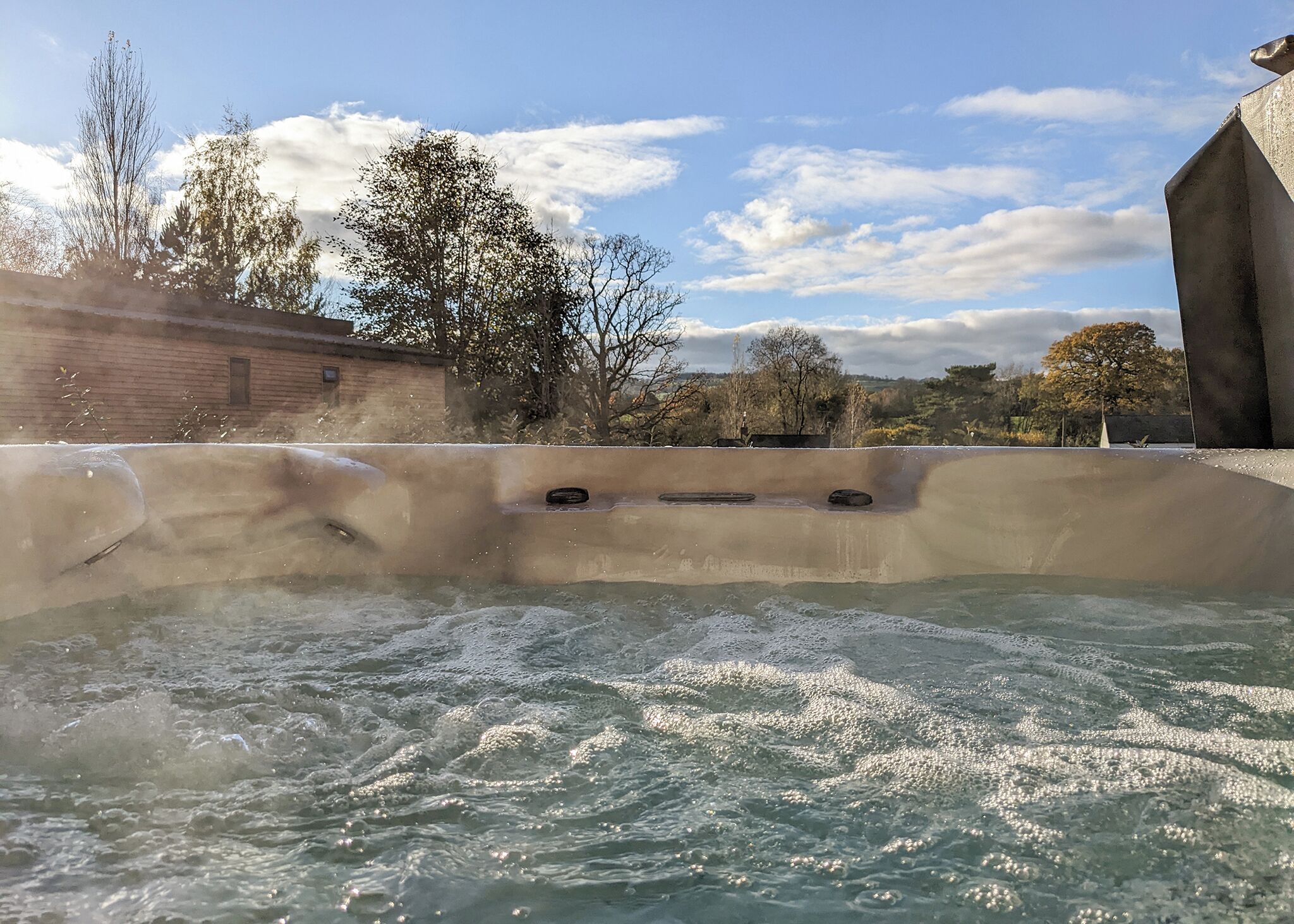 Bain à remous extérieur