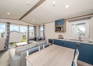 Interior - Ladram Otterton Premier 2 (Budleigh Salterton)
