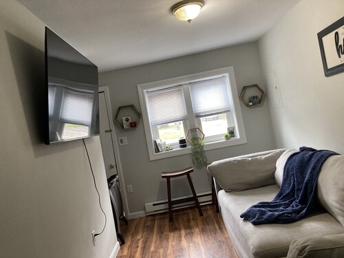 Romantic Cozy 1 bedroom house