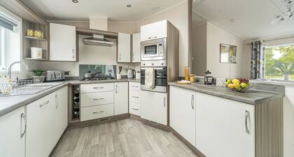 Pondview Retreat Lodge