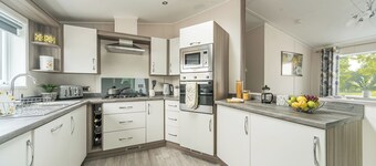 Pondview Retreat Lodge