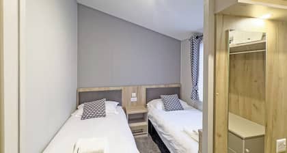 Pondview Retreat Lodge