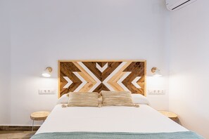 1 chambre, lit parapluie, Wi-Fi gratuit, draps fournis