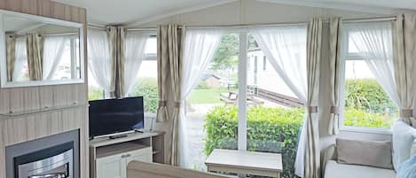 TV