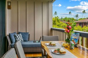 Outdoor dining - Nihi Kai 509 – AC, 2BR Near Poipu & Brennecke’s (Koloa)