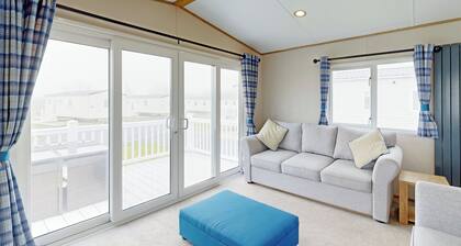 Gold 3 Bedroom Holiday Home