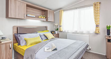 Gold 3 Bedroom Holiday Home