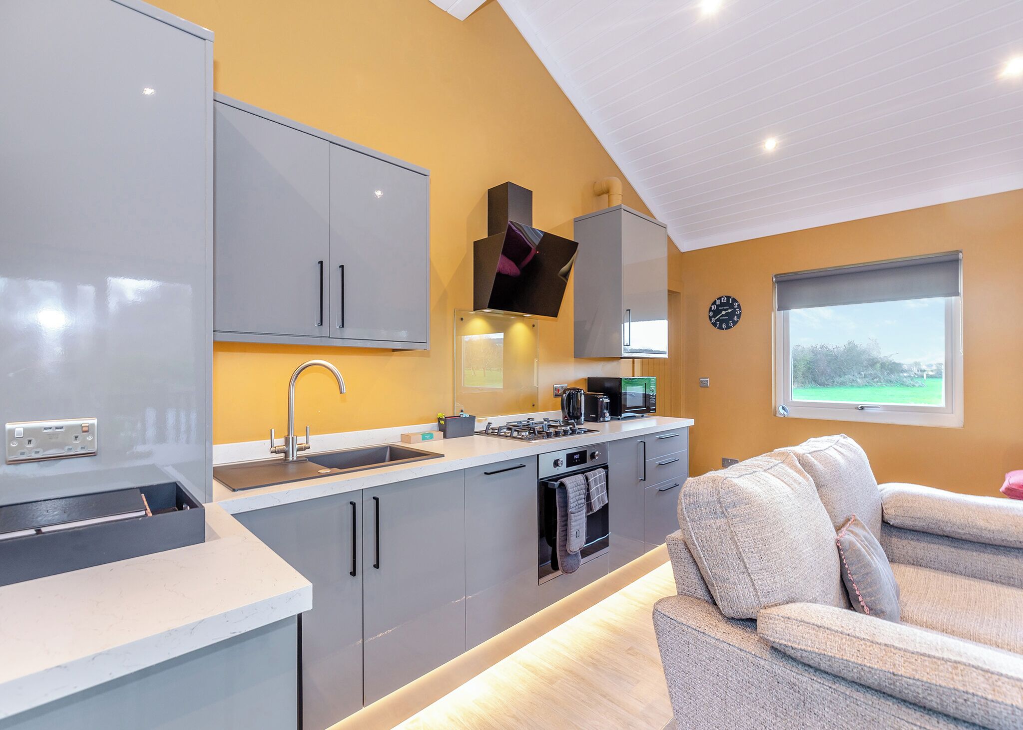 Fridge, oven, stovetop, toaster