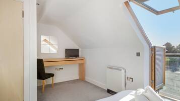 2 bedrooms, free WiFi