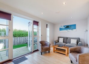 Living area - Bay Retreat Villa (sleeps 6) (Padstow)