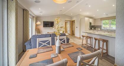 2 bedroom accommodation in Newport, Pembrokeshire