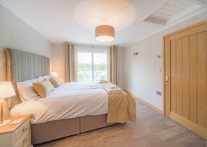 Unclassified image, 3 of 19, button