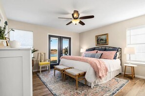 4 chambres, fer et planche à repasser, lit parapluie, Wi-Fi gratuit