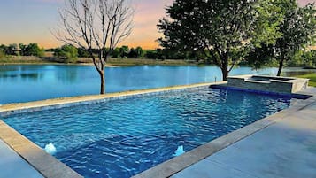 Piscina a l'aire lliure