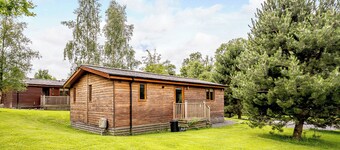 Deluxe lodge offering the perfect romantic retreat.