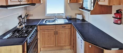 Fridge, oven, stovetop, toaster