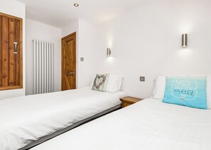 2 bedrooms, free WiFi