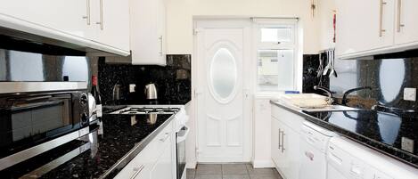 Fridge, oven, stovetop, toaster