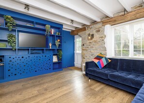 TV - 3 bedroom accommodation in Watergate, Looe (Watergate, Looe)