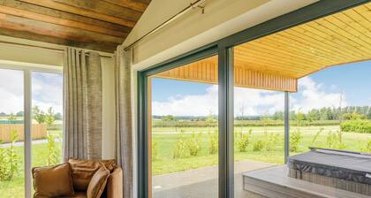 New in 2022 Luxurious and contemporary lodge with stunning countryside views.