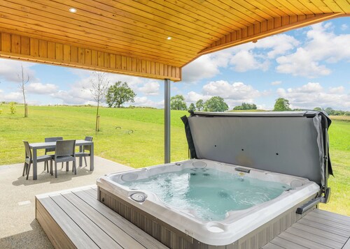 3 Schlafzimmer Unterkunft in Bretby, Derbyshire