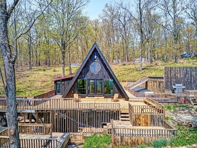 The Black Aframe ⛺️ - HOT TUB & ⛰Mountain Views