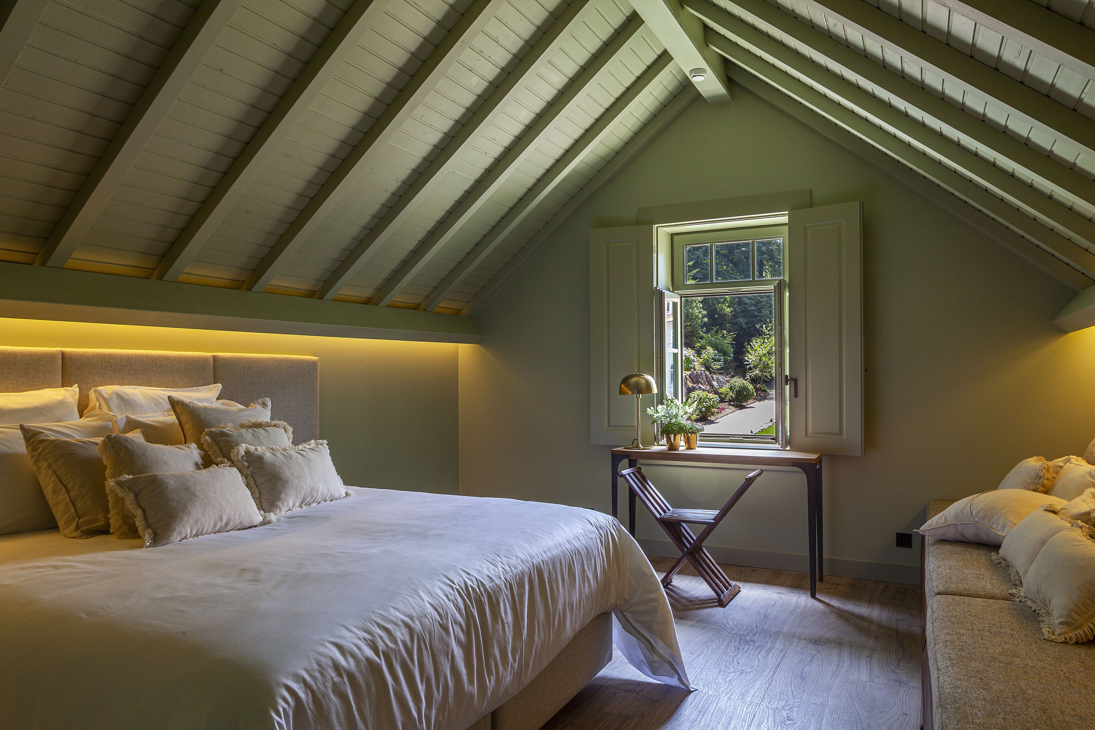 Superior-Doppel- oder -Zweibettzimmer