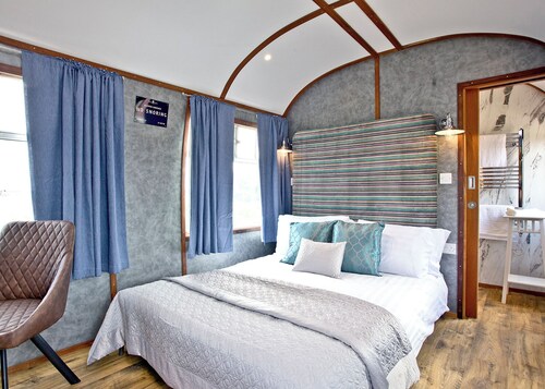 Brunel Boutique Railway Carriage 4