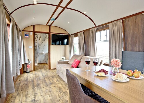 Brunel Boutique Railway Carriage 4