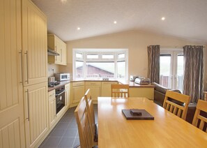 Fridge, oven, stovetop, toaster