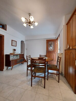 Living area - Rest as a local (Skiros)