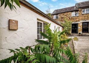 Exterior detail - 2 bedroom accommodation in Watergate, Looe (Watergate, Looe)