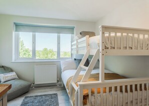 2 bedrooms