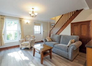 Living area - 2 bedroom accommodation in Penpillick, Nr Fowey (Penpillick, Nr Fowey)