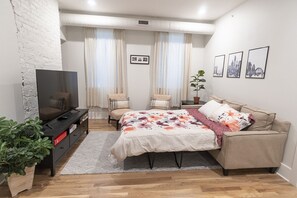 1 bedroom, iron/ironing board, free WiFi, bed sheets